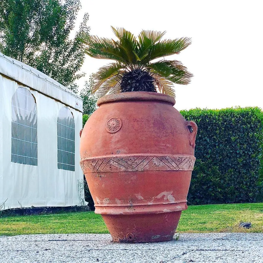 Farm stay Agriturismo La Conte Lucca Italy